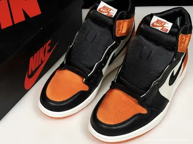 Official Maikesneakers Jordan 1 Satin Retro Air Shattered Womens AV3725-010 Backboard 0414